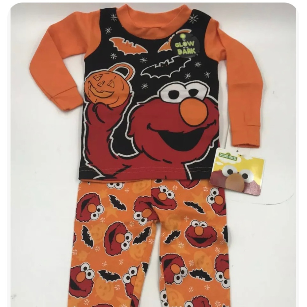 Sesame Street Elmo Glow in the Dark Halloween Toddler Boy Pajamas New 9 & 12 Mo